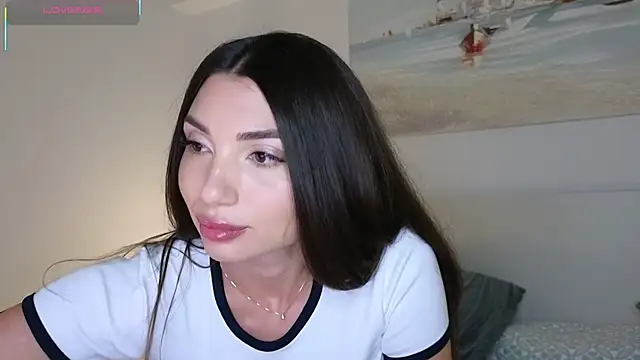 ReyaSophia online show from April 2026 08:43:01 PM