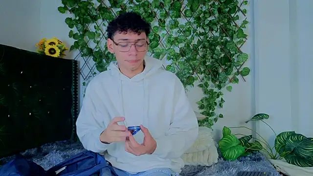 Daviid laidd online show from November 2025 09:58:01 PM