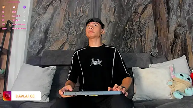 Daviid laidd online show from April 2026 09:31:02 PM