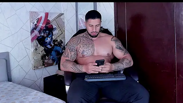 Snapshot of Cristian_Walker chatting on May 2026 12:23:01 PM Cristian Walker online show from May 2026 12:23:01 PM