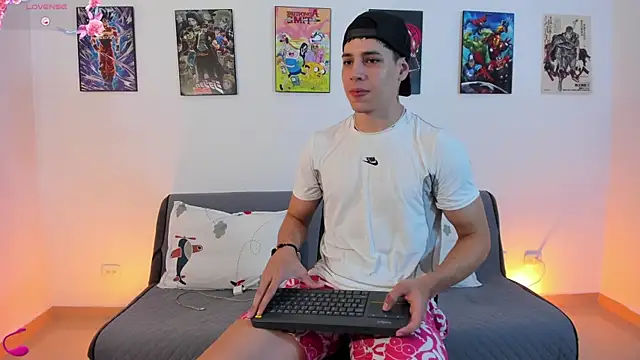 jonathanjoestar  online show from January 2026 09:27:01 PM