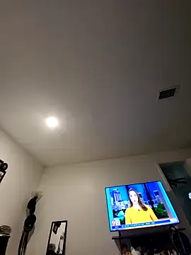 Snapshot of Just2much chatting on October 2025 12:05:02 PM Just2much online show from October 2025 12:05:02 PM