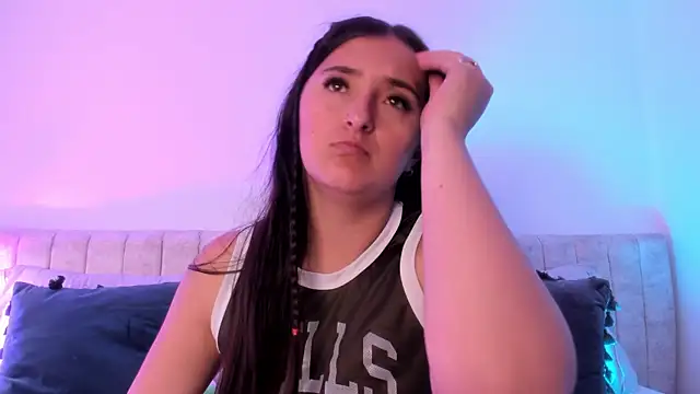 Kathia Morelli online show from February 2025 11:43:02 AM