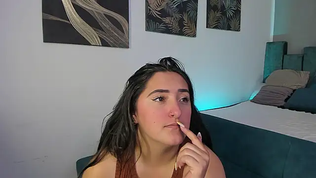 Kathia Morelli online show from October 2025 11:41:02 AM