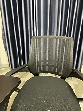 Louis Baby online show from December 2024 03:19:02 PM