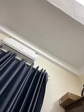 Louis Baby online show from February 2025 03:05:02 PM