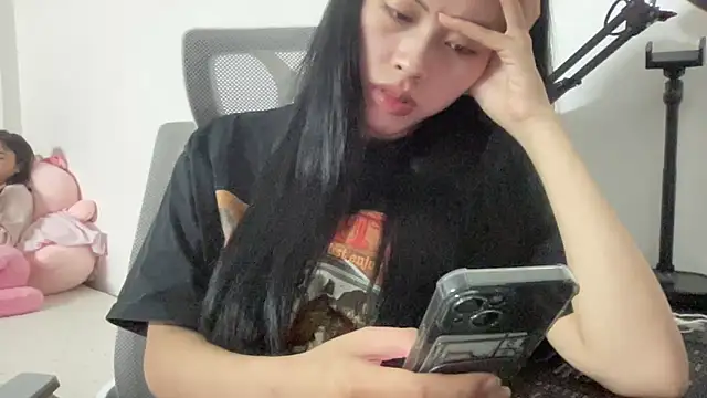 Louis Baby online show from December 2025 08:23:01 AM