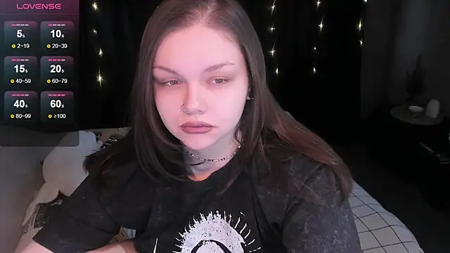 Snapshot of EvaBae chatting on December 2024 09:39:01 AM EvaBae online show from December 2024 09:39:01 AM