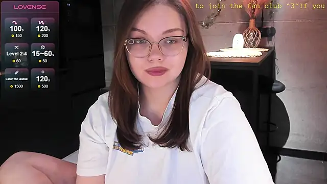 Snapshot of EvaBae chatting on January 2025 03:33:01 PM EvaBae online show from January 2025 03:33:01 PM