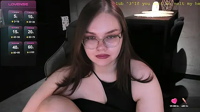 Snapshot of EvaBae chatting on January 2025 04:41:01 PM EvaBae online show from January 2025 04:41:01 PM