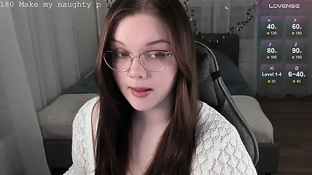 Snapshot of EvaBae chatting on September 2025 09:31:01 PM EvaBae online show from September 2025 09:31:01 PM