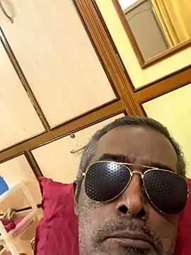 Lookin4Kinky Partner online show from November 2025 05:07:01 AM