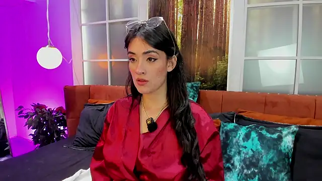 Snapshot of ChloeRem chatting on April 2026 02:49:02 AM ChloeRem online show from April 2026 02:49:02 AM