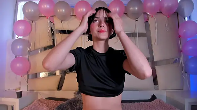 chrystal js online show from October 2025 01:21:02 PM