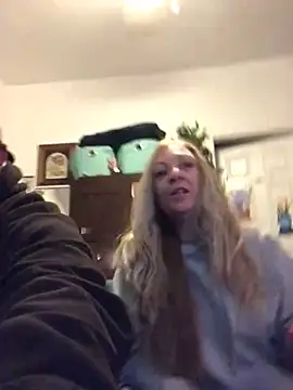 valleyoneofakind online show from March 2025 04:02:02 AM