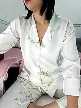    Erin    online show from December 2025 02:47:02 PM