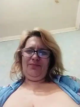 Forest-Lady online show from February 2026 05:42:01 PM