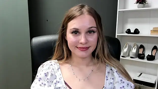 kitty valeria online show from April 2026 08:48:01 PM