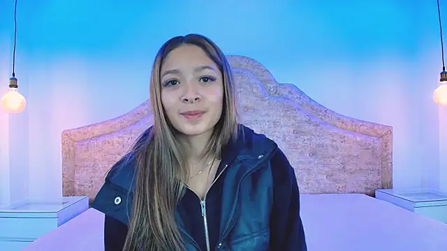 Victoria Adams14 online show from February 2025 12:08:01 PM