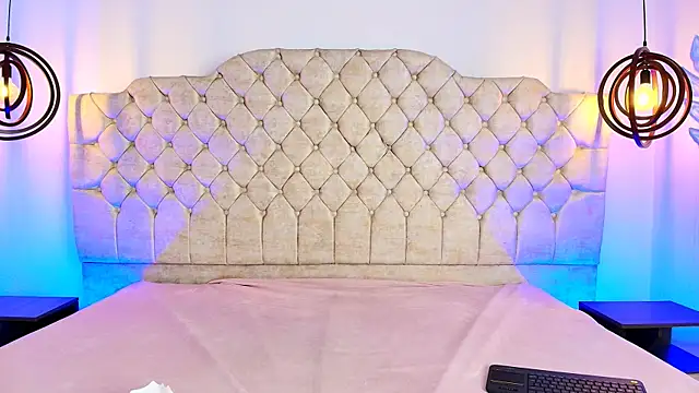 Victoria Adams14 online show from February 2025 01:53:02 PM