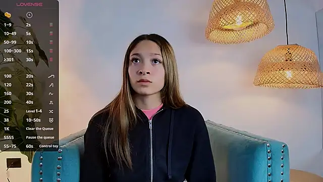 Victoria Adams14 online show from March 2025 10:16:02 AM