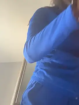 Snapshot of CamGirlLeanna chatting on February 2025 04:14:02 PM CamGirlLeanna online show from February 2025 04:14:02 PM