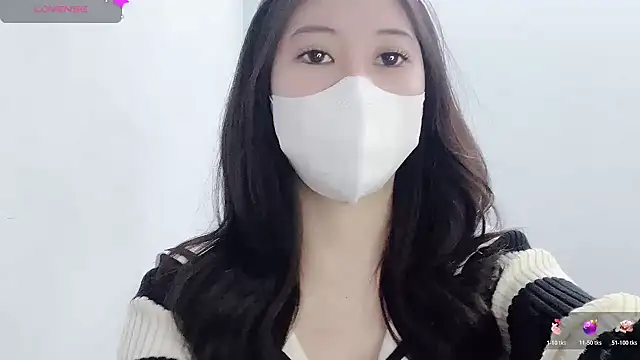 tanhxiu online show from November 2025 01:32:01 PM