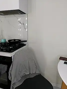 Snapshot of zarina3003 chatting on December 2025 04:43:02 AM zarina3003 online show from December 2025 04:43:02 AM