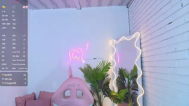 Chiara tay online show from March 2025 07:10:01 AM