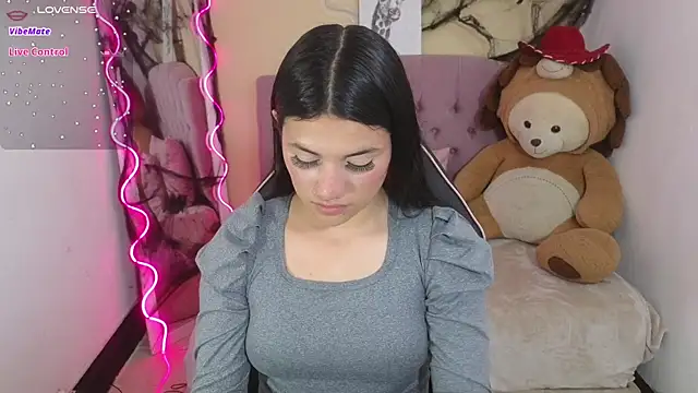 Chiara tay online show from October 2025 03:06:02 AM