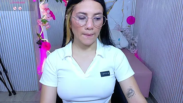Chiara tay online show from July 2026 07:05:02 PM