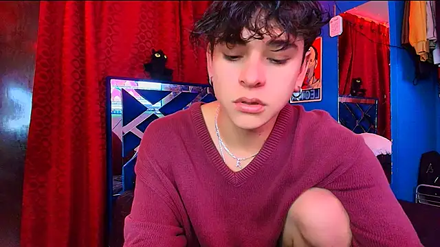 Snapshot of Luke_Howland chatting on June 2026 10:21:02 PM Luke Howland online show from June 2026 10:21:02 PM