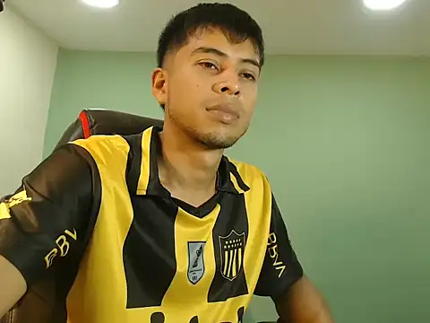 Snapshot of danielitopapuu chatting on December 2025 04:51:01 AM danielitopapuu online show from December 2025 04:51:01 AM