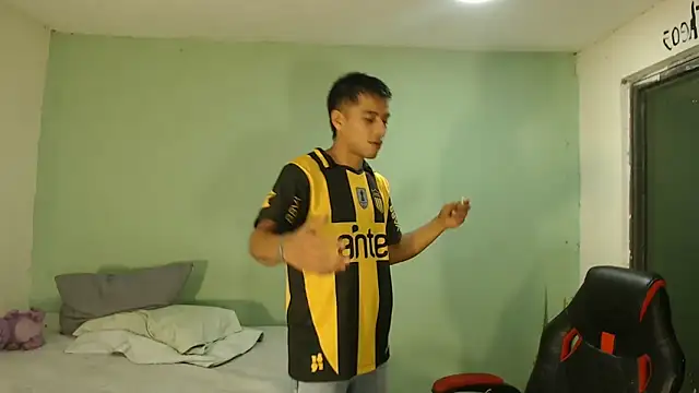 Snapshot of danielitopapuu chatting on February 2026 12:09:01 AM danielitopapuu online show from February 2026 12:09:01 AM