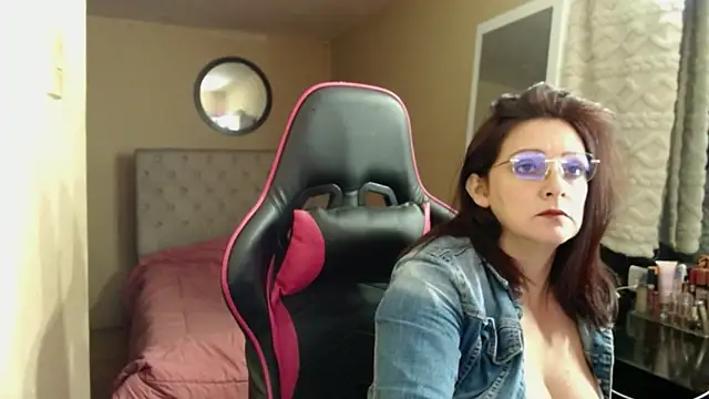 Carol Scottt online show from March 2026 05:58:02 AM