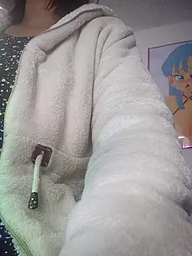 Snapshot of Mishka__ chatting on April 2026 10:38:01 PM Mishka online show from April 2026 10:38:01 PM