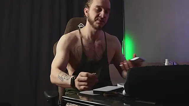 pleasure8869 online show from January 2025 02:46:02 AM