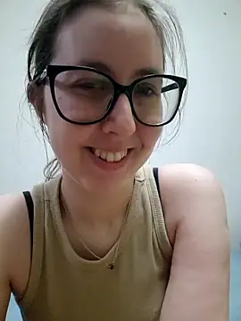 Snapshot of Sarah459 chatting on May 2026 06:58:01 PM Sarah459 online show from May 2026 06:58:01 PM