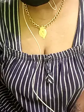 Snapshot of Aishu-tamil09 chatting on December 2024 06:55:02 PM Aishu-tamil09 online show from December 2024 06:55:02 PM