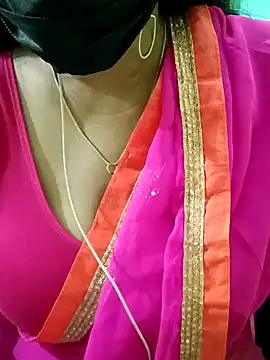 Snapshot of Aishu-tamil09 chatting on February 2025 05:18:02 AM Aishu-tamil09 online show from February 2025 05:18:02 AM