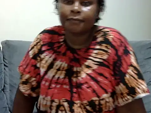 Snapshot of Pretty_lilly02 chatting on May 2026 03:47:01 AM Pretty lilly02 online show from May 2026 03:47:01 AM