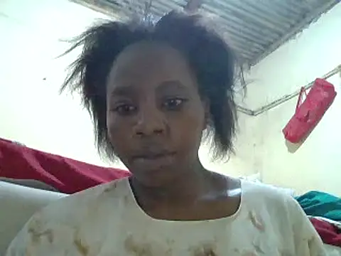 Queen loveer online show from February 2025 06:44:01 PM