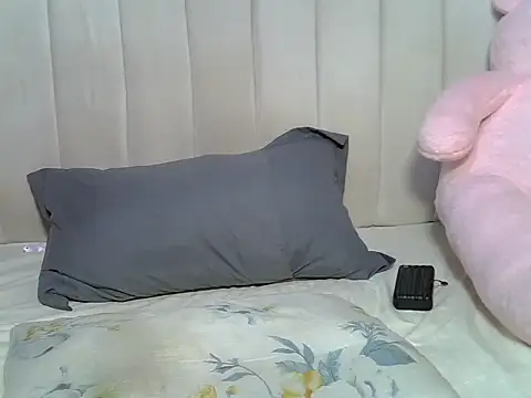 Queen loveer online show from November 2025 10:20:02 PM