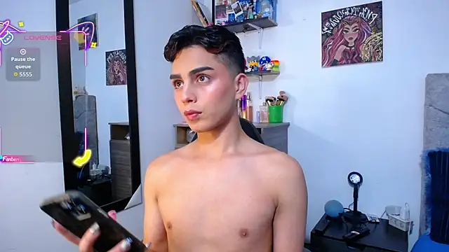 OwenBluee online show from April 2026 11:40:02 AM