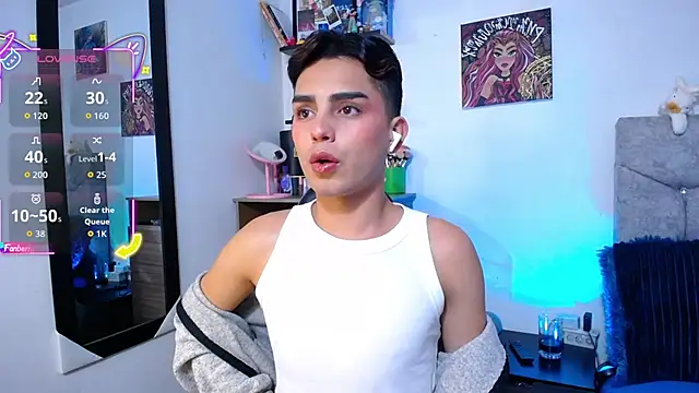 OwenBluee online show from April 2026 07:08:01 AM