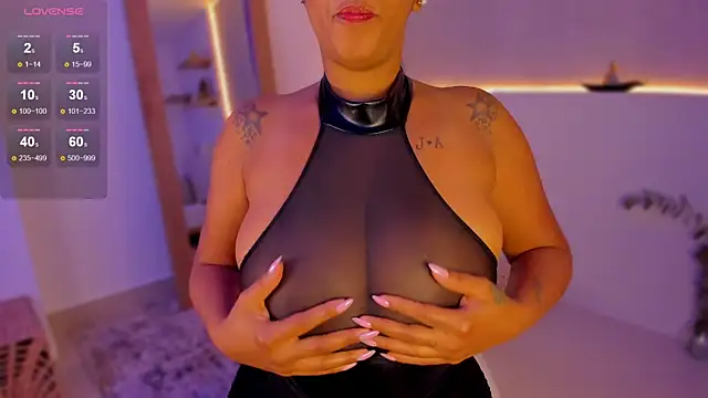 anahi ryan  online show from January 2025 03:58:01 PM