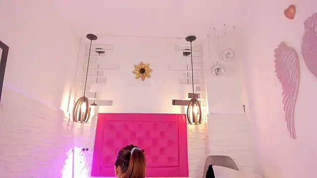 mia six66 online show from March 2025 11:12:02 AM