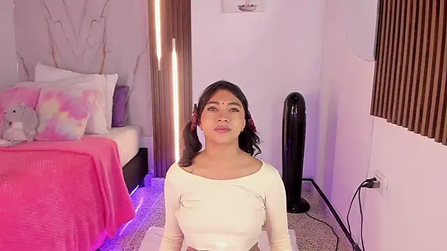 mia six66 online show from October 2025 11:53:02 AM