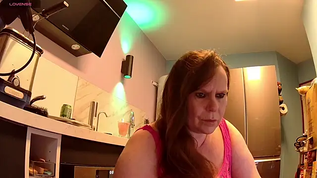 Endrocleia online show from October 2025 10:07:02 PM