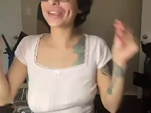 myloveforyouu online show from December 2024 08:21:01 AM